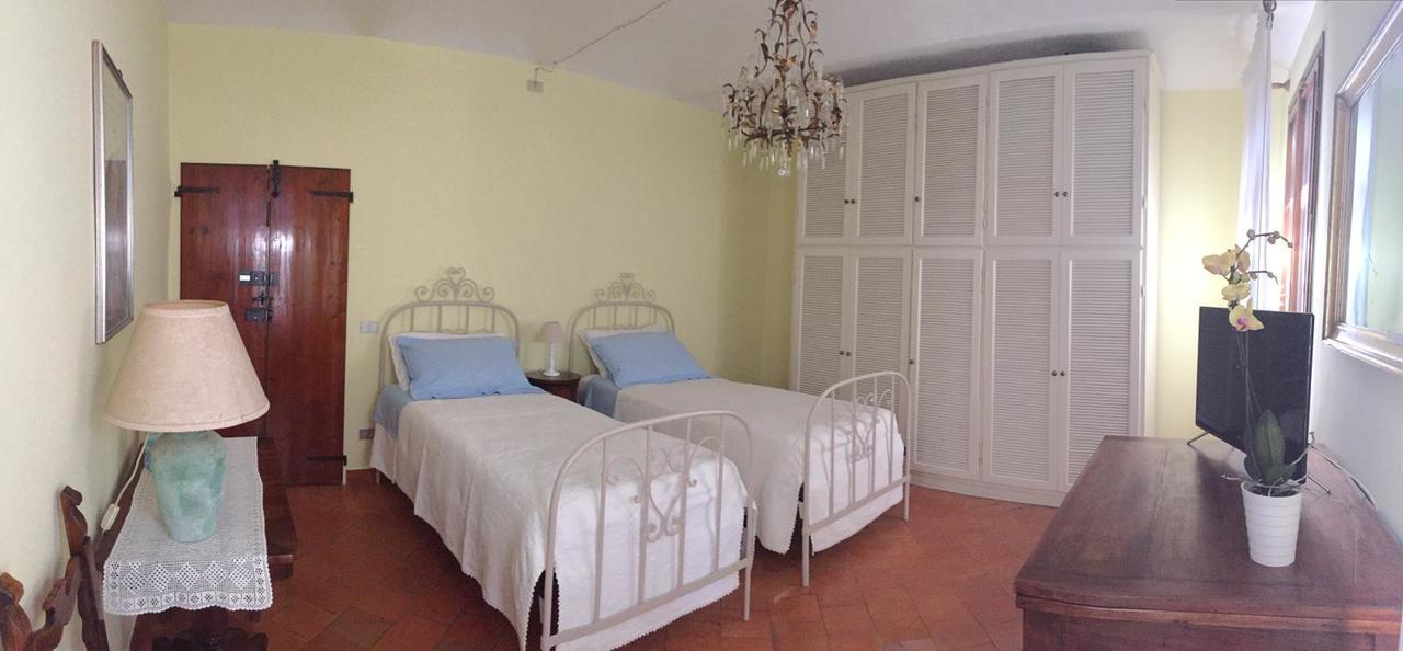 B&B Civico 7 Vignola  Luaran gambar